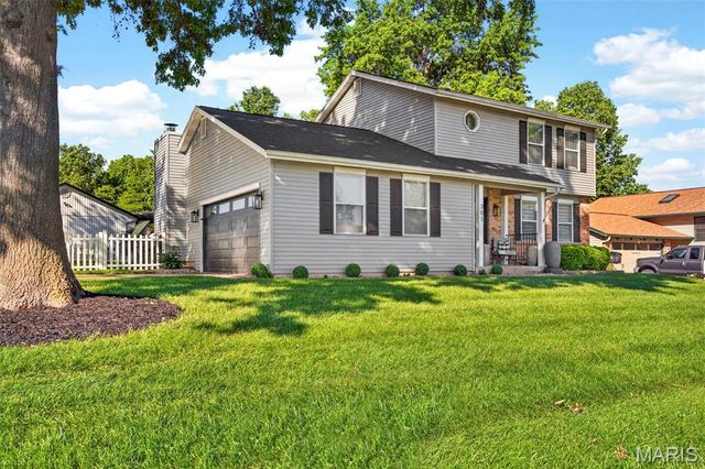 301 Rachels Trail, St Peters, MO 63376