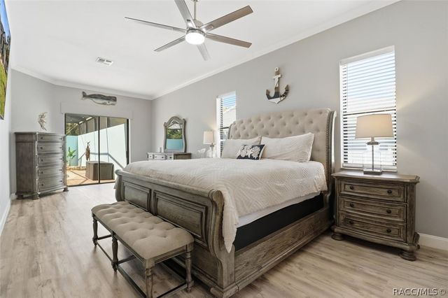 11870 W Waterway Drive, Homosassa, FL 34448