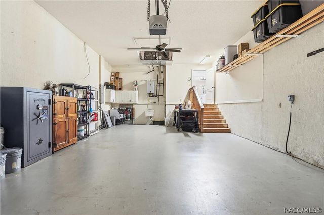 11870 W Waterway Drive, Homosassa, FL 34448