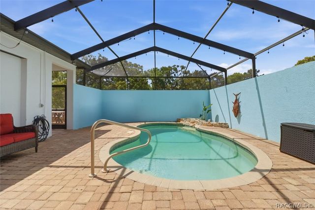 11870 W Waterway Drive, Homosassa, FL 34448