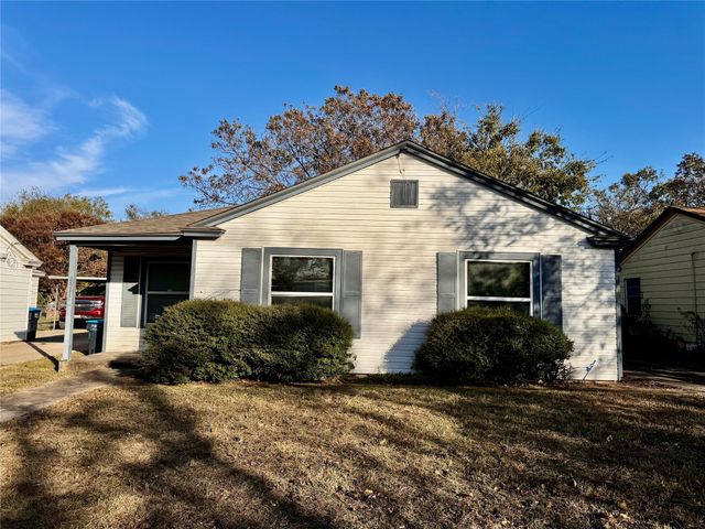 3821 Townsend Drive, Fort Worth, TX 76110