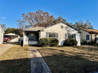 3821 Townsend Drive, Fort Worth, TX 76110