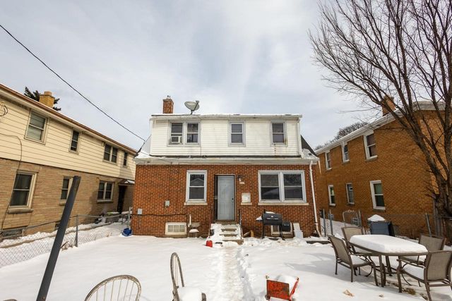 4623 W Fond Du Lac AVENUE, Milwaukee, WI 53216