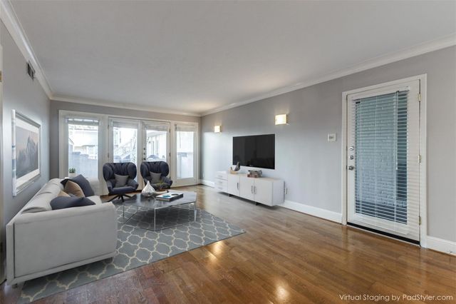 5911 E University Boulevard 104, Dallas, TX 75206