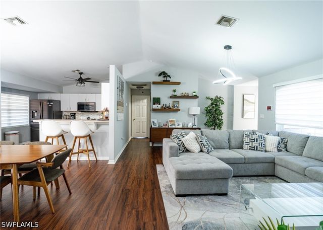 3780 8th AVE SE, Naples, FL 34117