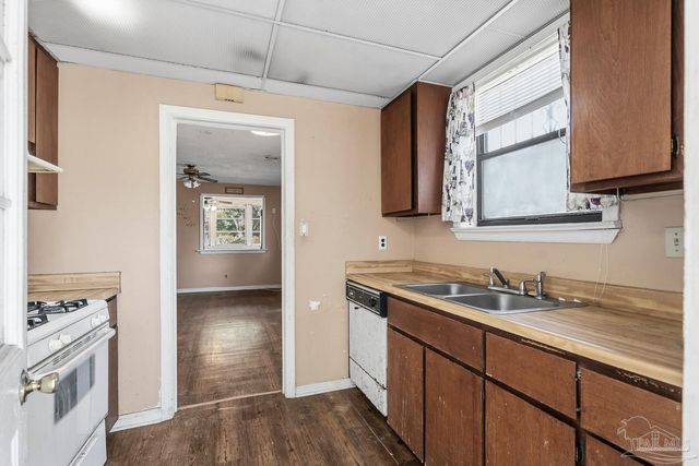 1920 N Spring St, Pensacola, FL 32501