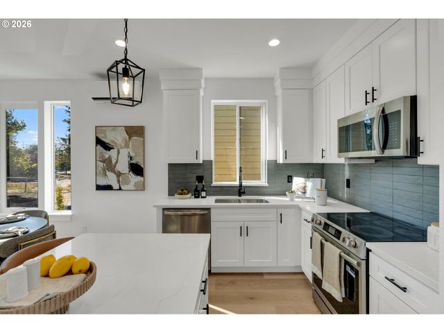 6605 N Montana Ave, Portland, OR 97217