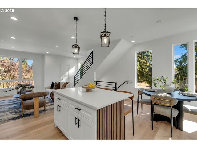 6605 N Montana Ave, Portland, OR 97217