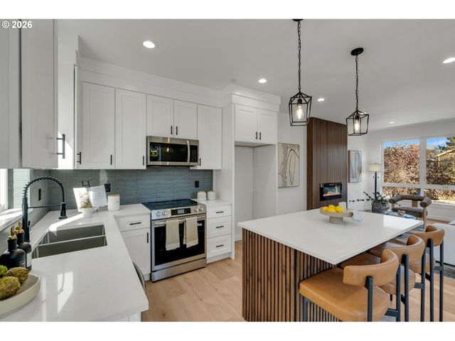 6605 N Montana Ave, Portland, OR 97217