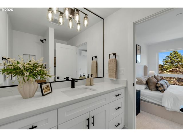 6605 N Montana Ave, Portland, OR 97217
