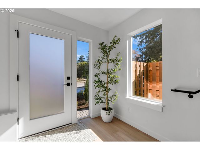 6605 N Montana Ave, Portland, OR 97217