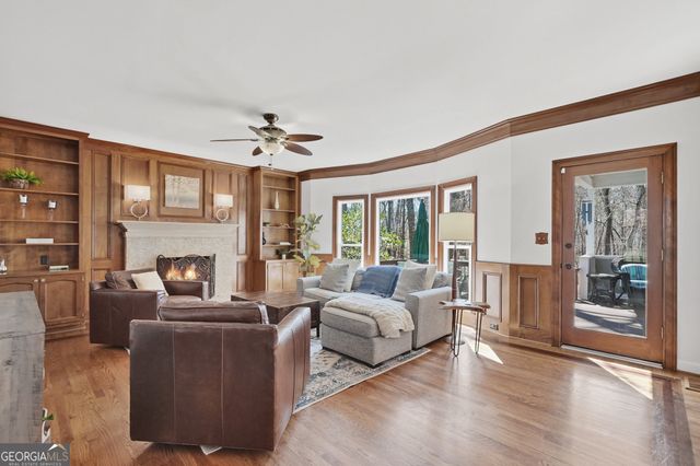 650 Wood Work Way, Roswell, GA 30076