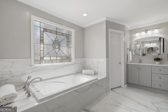 650 Wood Work Way, Roswell, GA 30076