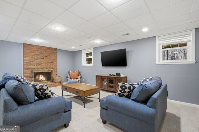 650 Wood Work Way, Roswell, GA 30076