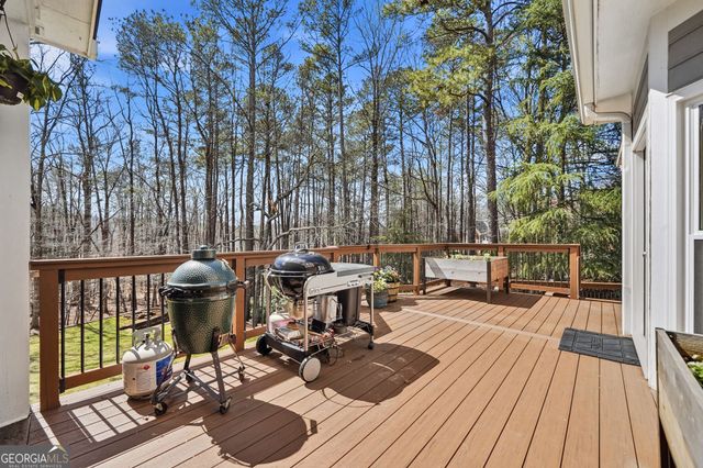 650 Wood Work Way, Roswell, GA 30076