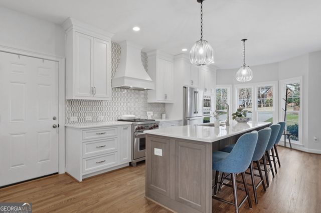 650 Wood Work Way, Roswell, GA 30076