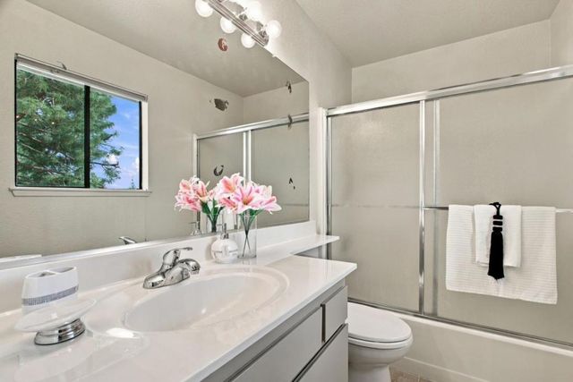 1701 Calais Court, Hayward, CA 94541