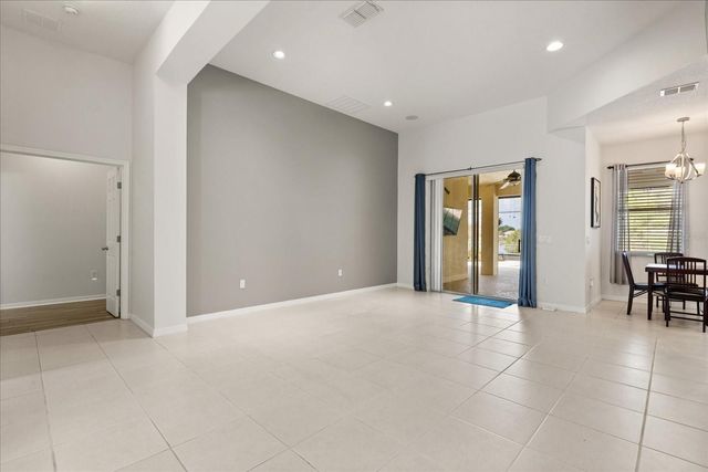 3722 EAGLE ISLE CIRCLE, Kissimmee, FL 34746