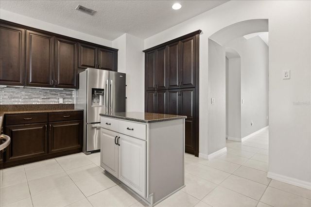 3722 EAGLE ISLE CIRCLE, Kissimmee, FL 34746