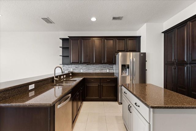 3722 EAGLE ISLE CIRCLE, Kissimmee, FL 34746