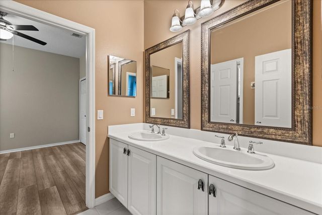 3722 EAGLE ISLE CIRCLE, Kissimmee, FL 34746