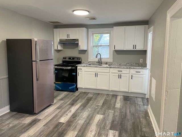 31 William Street, Danbury, CT 06810