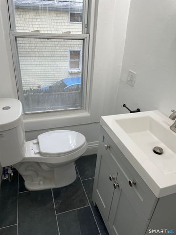 31 William Street, Danbury, CT 06810