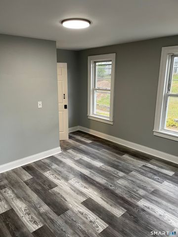 31 William Street, Danbury, CT 06810