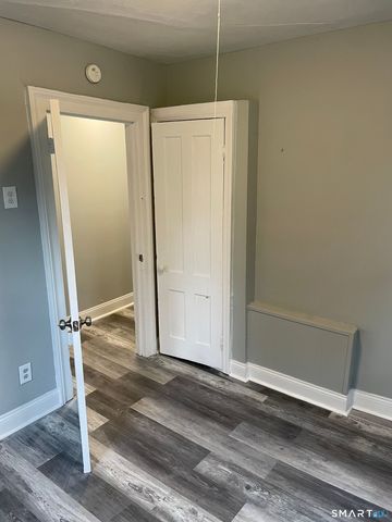 31 William Street, Danbury, CT 06810