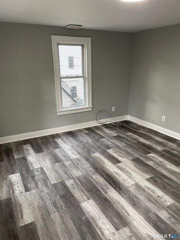 31 William Street, Danbury, CT 06810