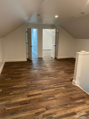 31 William Street, Danbury, CT 06810