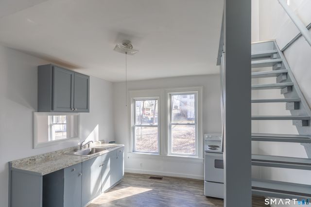 31 William Street, Danbury, CT 06810