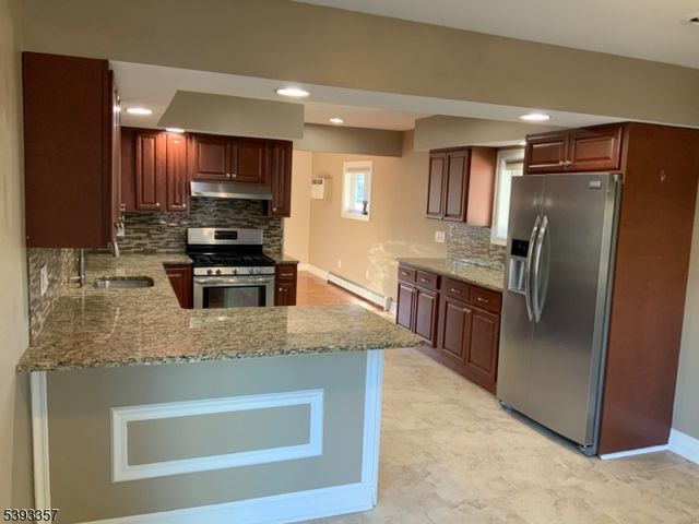 311 Pine St, Pompton Lakes Boro, NJ 07442