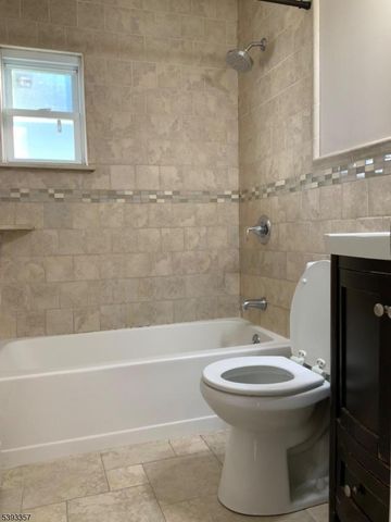 311 Pine St, Pompton Lakes Boro, NJ 07442