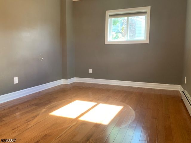 311 Pine St, Pompton Lakes Boro, NJ 07442