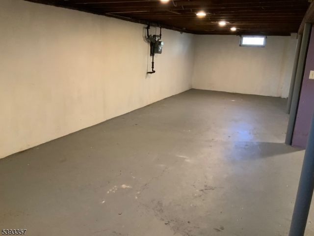 311 Pine St, Pompton Lakes Boro, NJ 07442