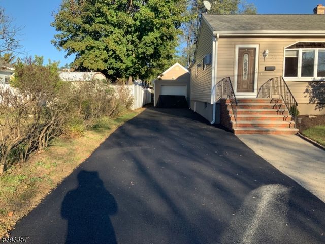 311 Pine St, Pompton Lakes Boro, NJ 07442