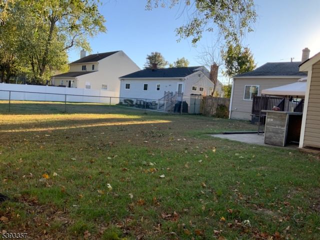 311 Pine St, Pompton Lakes Boro, NJ 07442