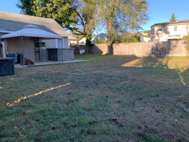 311 Pine St, Pompton Lakes Boro, NJ 07442