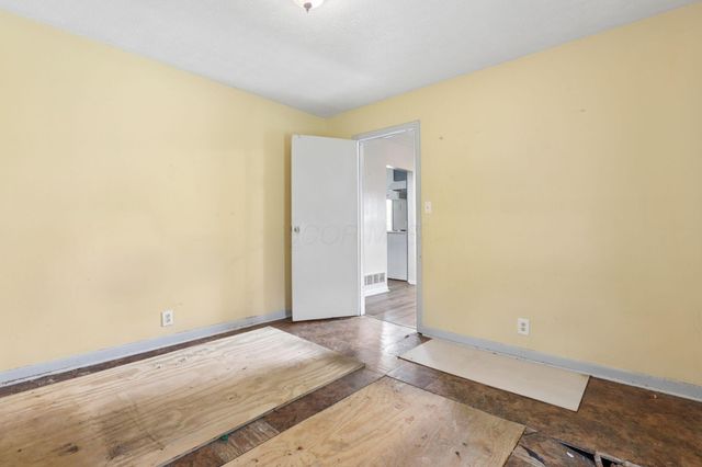 1128 Hilock Road, Columbus, OH 43207