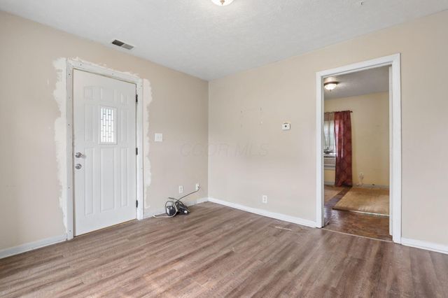 1128 Hilock Road, Columbus, OH 43207