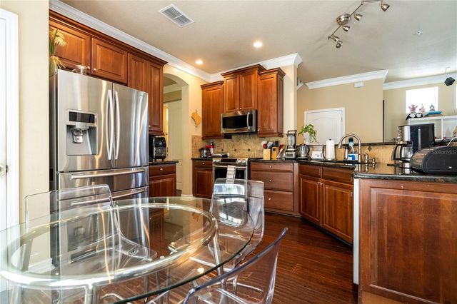 1555 HANKS AVENUE, Orlando, FL 32814
