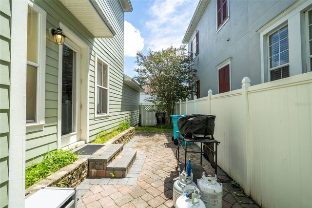 1555 HANKS AVENUE, Orlando, FL 32814