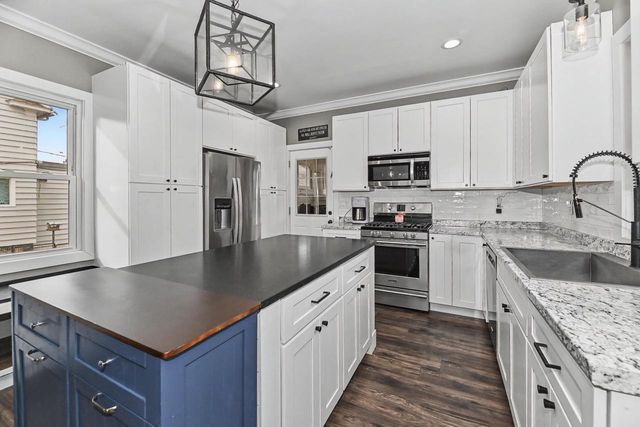 304 S Main STREET, Delavan, WI 53115