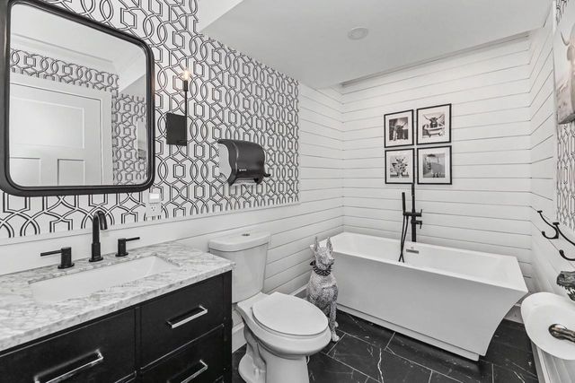 304 S Main STREET, Delavan, WI 53115