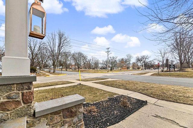 304 S Main STREET, Delavan, WI 53115