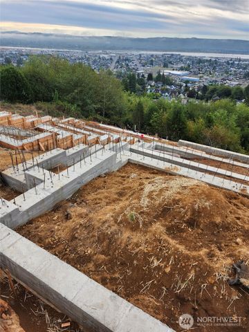 1823 Sam Benn Lane, Aberdeen, WA 98520