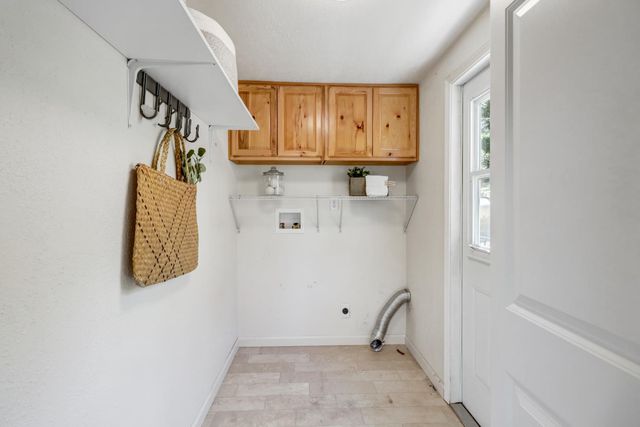 4909 Clear Creek Rd, Placerville, CA 95667