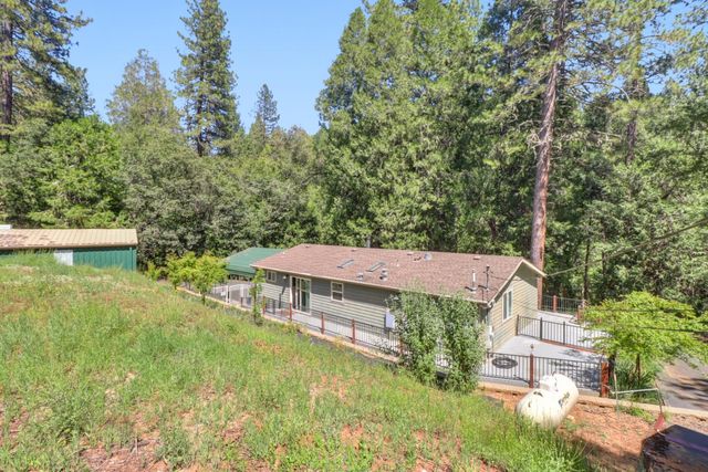 4909 Clear Creek Rd, Placerville, CA 95667