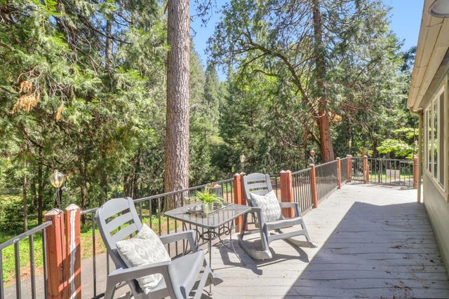 4909 Clear Creek Rd, Placerville, CA 95667